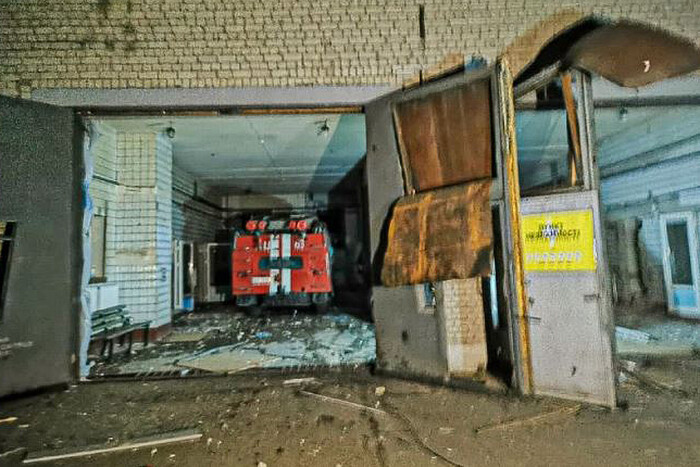 Атака на Харківщину: наслідки обстрілу пожежної частини (фото)