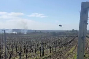 В Абхазії впав військовий гелікоптер РФ (відео) 