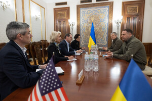 Офіс Президента провів зустріч із делегацією США, яка відповідає за оборонну стратегію: подробиці