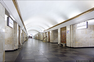 В Києві сьогодні відкриється ще один вхід до метро «Хрещатик»: графік роботи