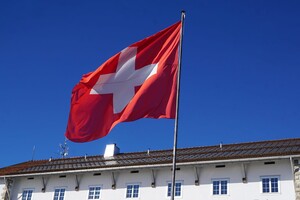 Швейцарія відмовиться від нейтралітету у разі нападу РФ