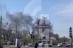Удар по «Луганському машинобудівному заводу-100»: супутникові фото