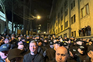 У Тбілісі проходить акція протесту проти закону про «іноагентів»: є перші затримані