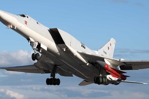 Британська розвідка вказала, якою зброєю було знищено російський Ту-22М3