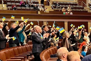 Конгресмени підтримали законопроєкт про допомогу Україні у розмірі понад 60 мільярдів доларів