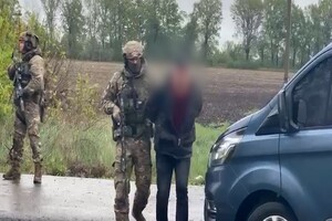 Нацполіція показала фото та відео затримання підозрюваних у вбивстві поліцейського з Вінниці
