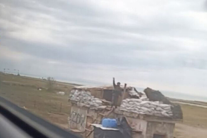 Окупанти активізували будівництво укріплень у Криму на тлі міжнародної допомоги Україні