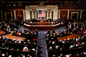 Сенат США проголосовал за оказание помощи Украине