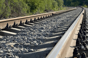 Росія до літа відкриє першу гілку нової залізниці біля Маріуполя – розслідування