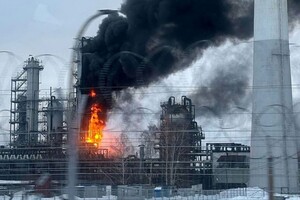 Росіяни заявляють про надшвидкі темпи ремонту пошкоджених НПЗ, але це може бути дезінформацією