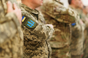 За словами військового, українців потрібно заохочувати служити й захищати свою державу