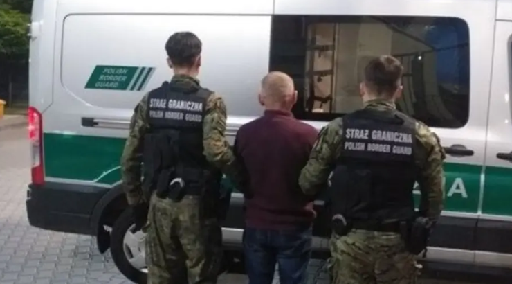 Українець, який виловив сома, був депортований з Польщі на п'ять років