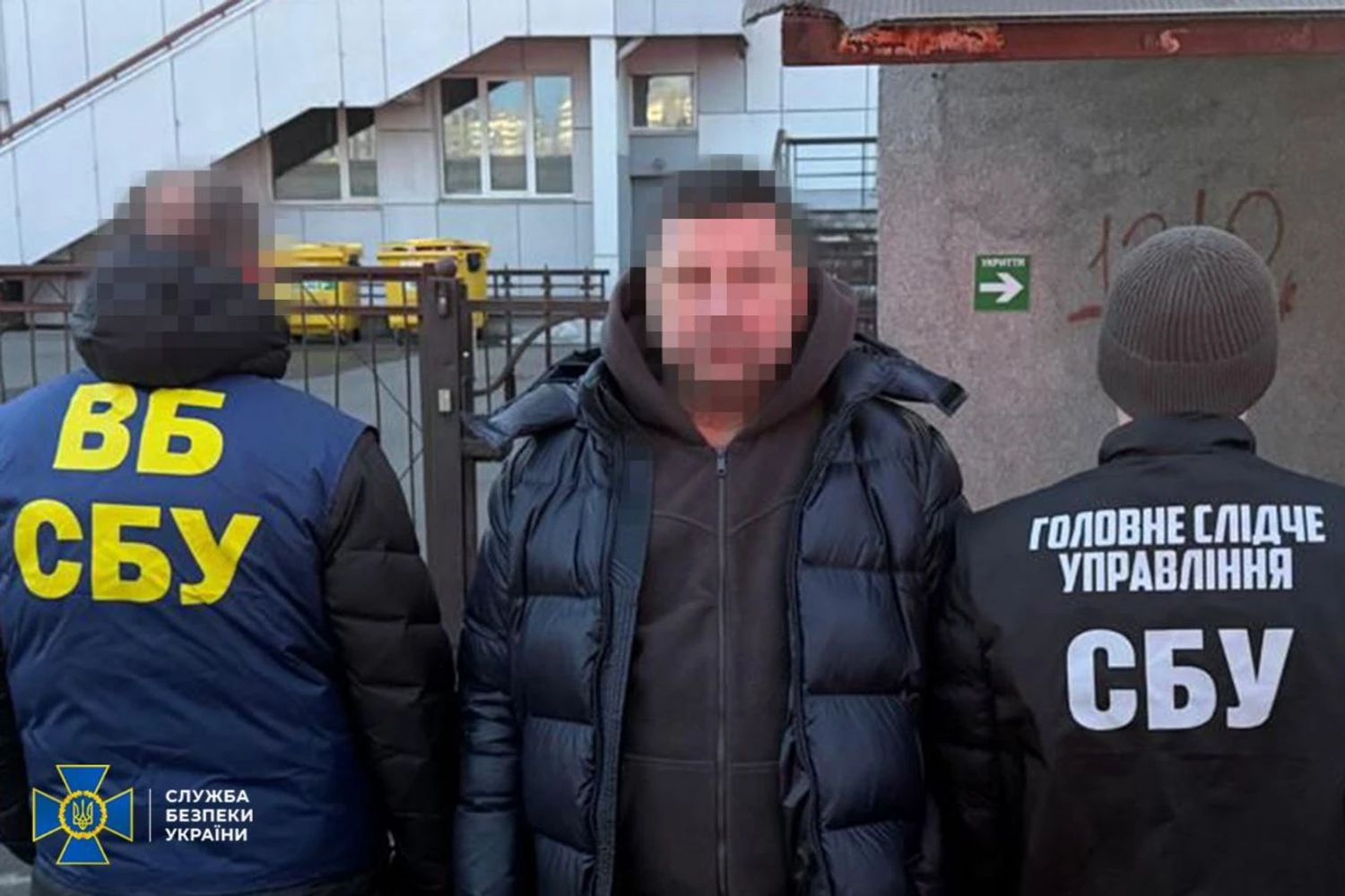 СБУ накрила підпільну друкарню фальшивих посвідчень для ухилянтів (фото)