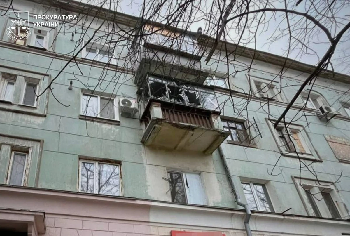 Росія вдарила безпілотниками по Нікополю: є поранені (фото)