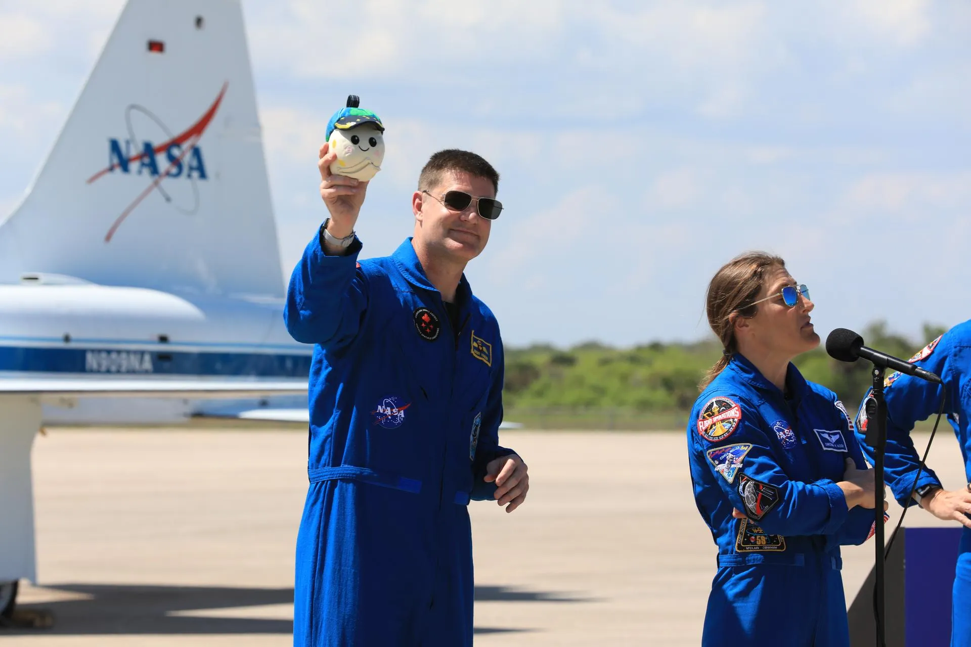 The commander of the Artemis 2 mission violated NASA regulations after ...