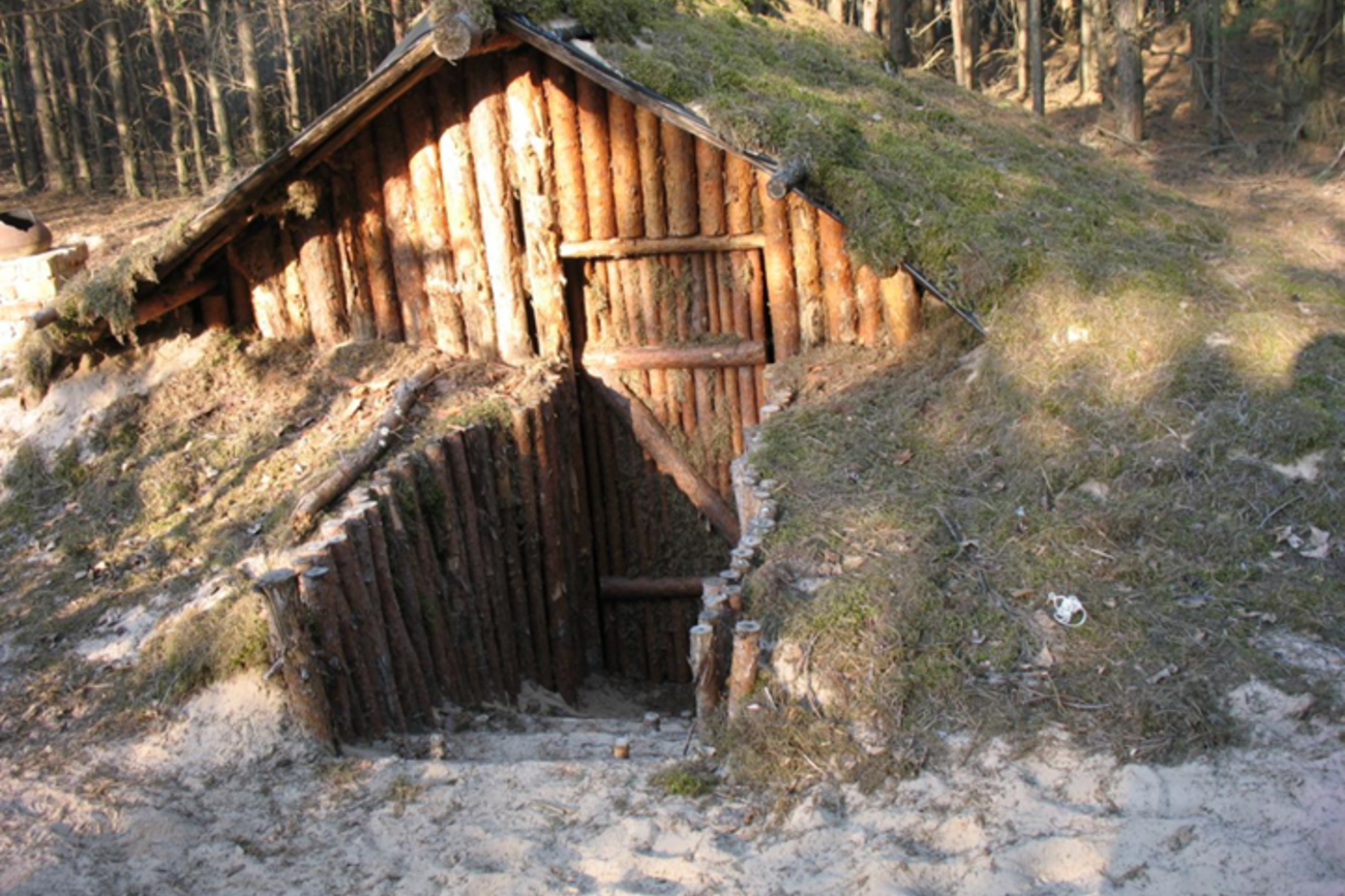 Реконструкція землянки давніх слов’ян