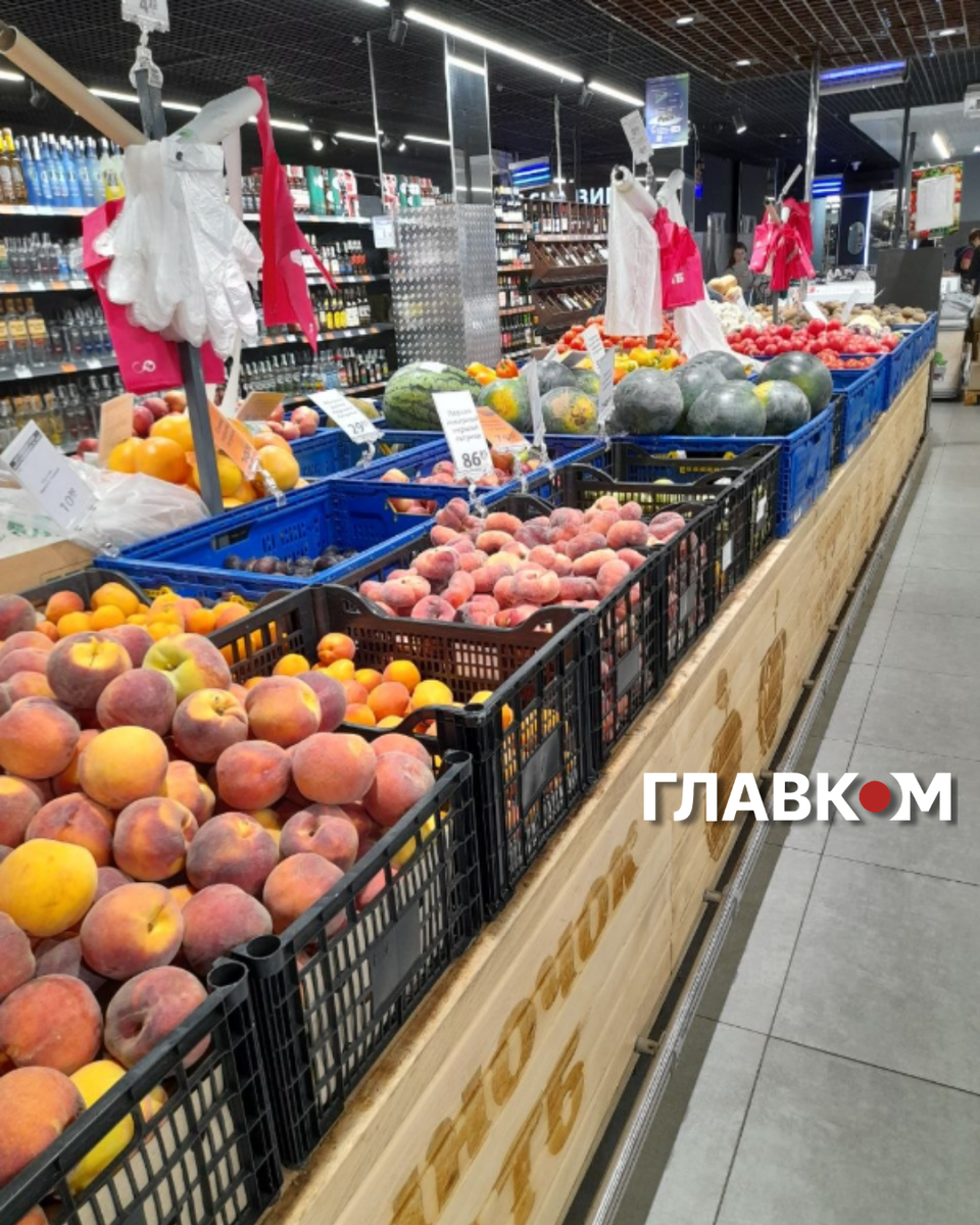Чи є продукти на Майдані Незалежності. Репортаж із супермаркету в самому серці столиці фото 8