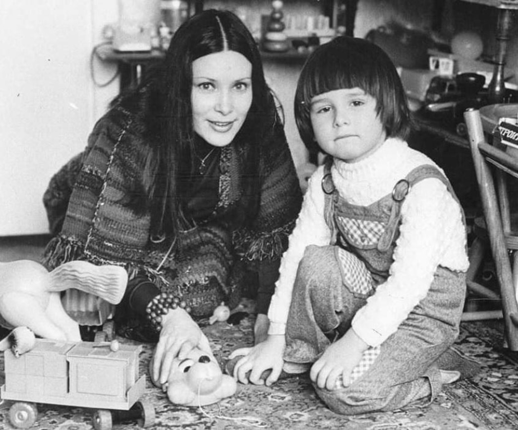 Лариса із сином Максимом, 1981 рік