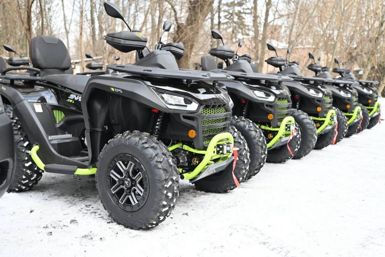 «Сталевий фронт» Ахметова передав 157-й ОМБр велику партію транспорту фото 2