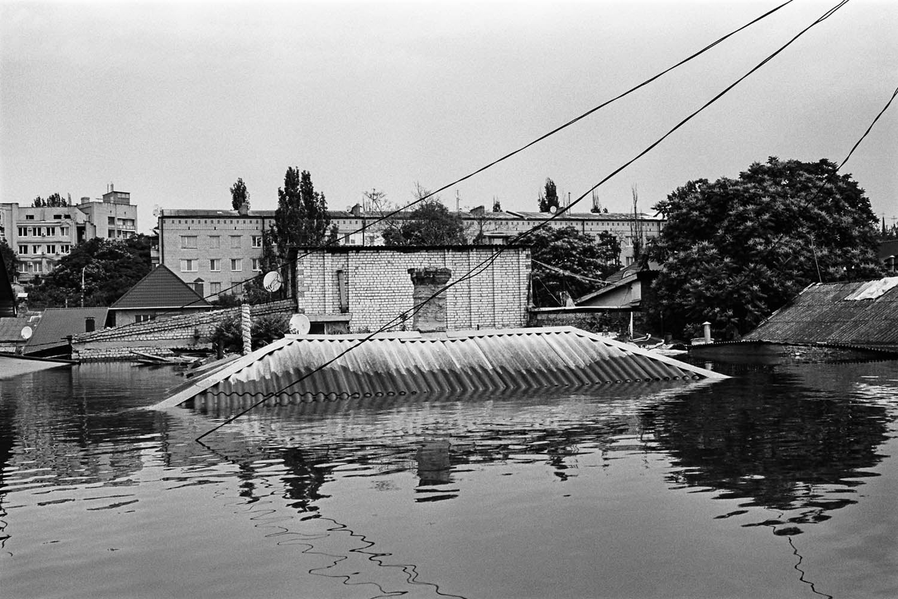 Повінь у Херсоні після того, як російські окупанти 6 червня 2023 року підірвали дамбу Каховської ГЕС