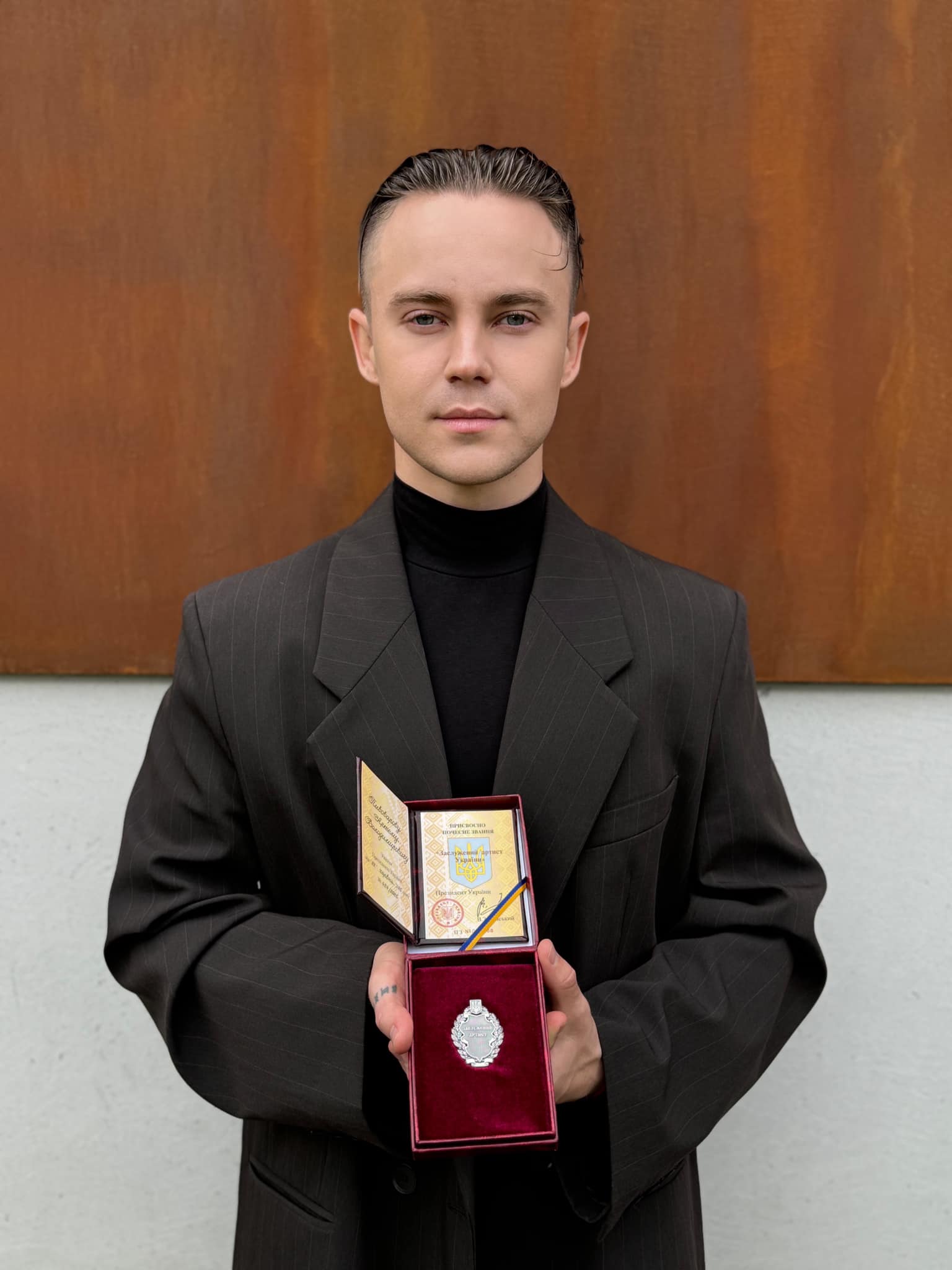 Артем Пивоваров став Заслуженим артистом України фото 2
