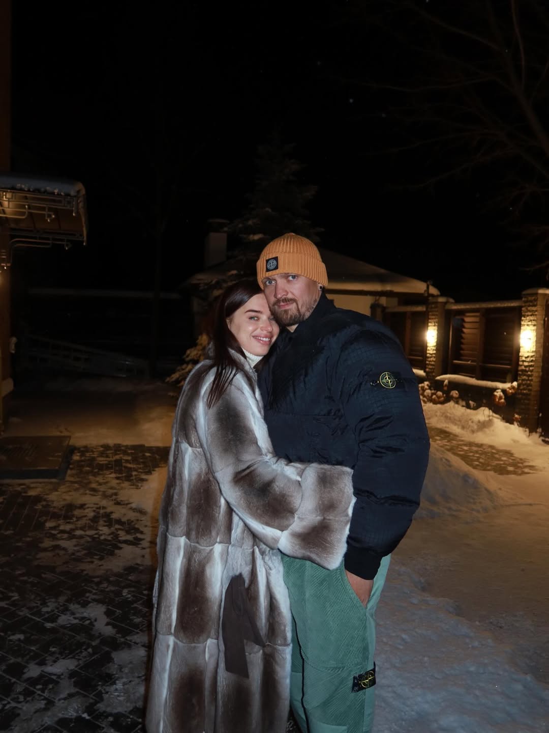 Дружина Усика опинилася в центрі скандалу через шубу з хутра шиншили за понад мільйон гривень фото 2