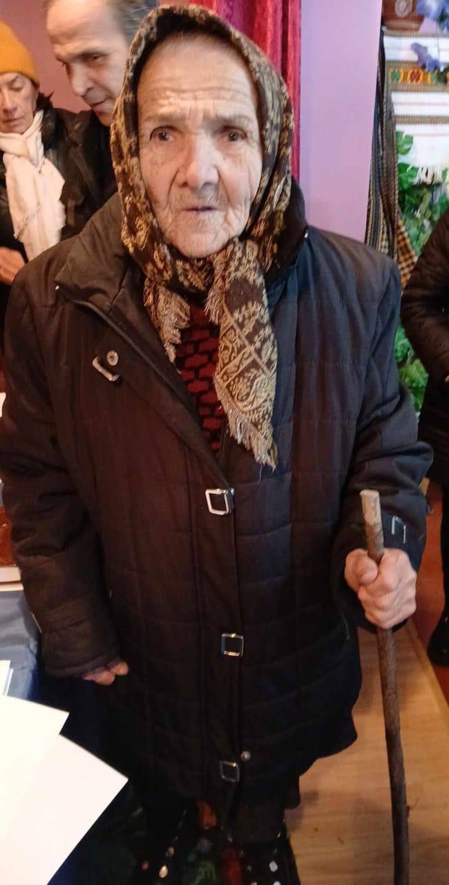 95-річна буковинка підтримала перехід своєї релігійної громади до ПЦУ фото 2