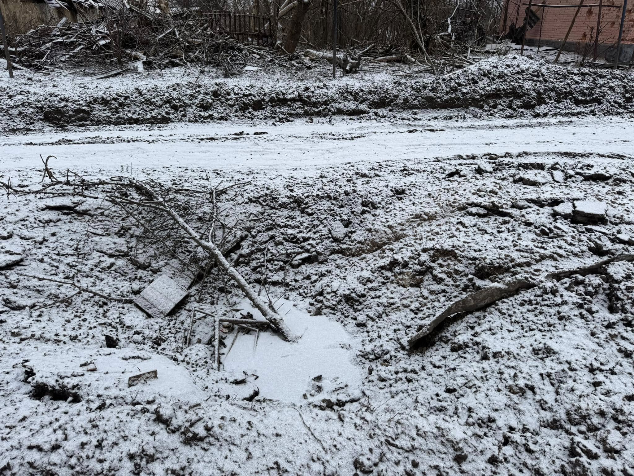 Убивають власних громадян: росіяни закидали КАБами село на Курщині фото 5