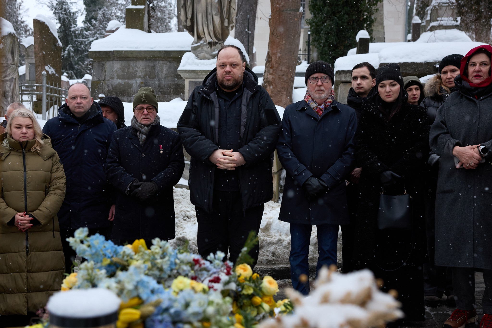 Стефанчук показав, який вигляд має могила Парубія  фото 2