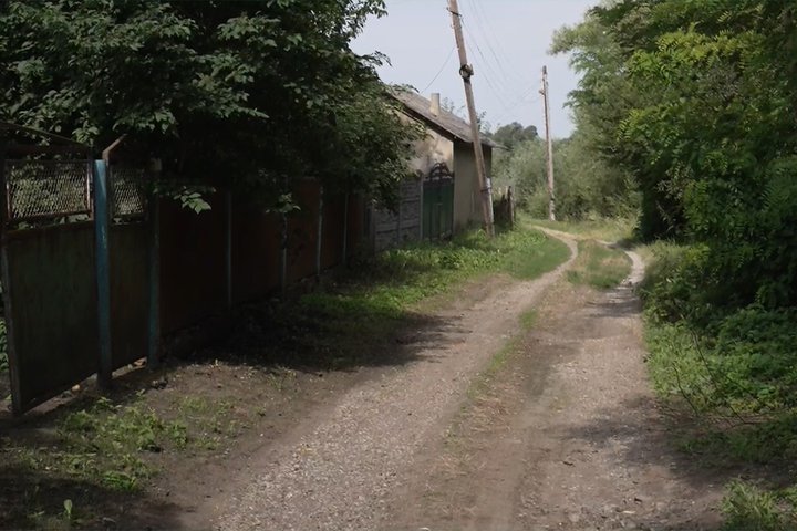Вулиця, на якій живуть Анастасія та Анатолій 