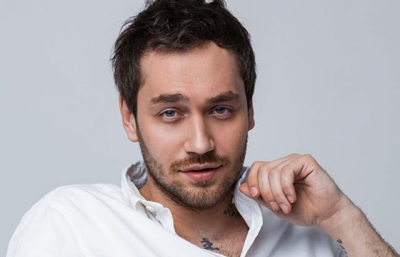 Рожден Анусі