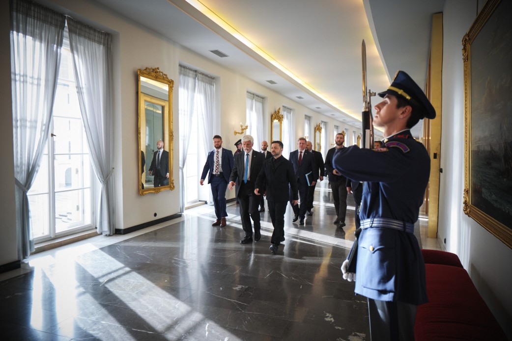 Зеленський повідомив подробиці зустрічі з президентом Чехії фото 3