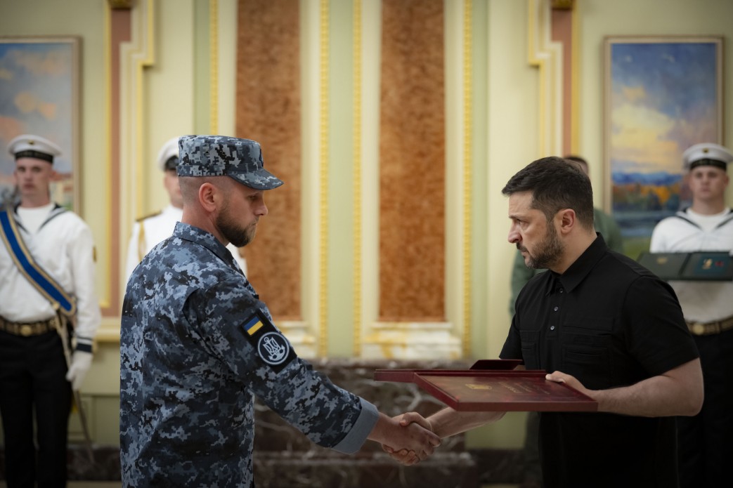 Зеленський нагородив воїнів Військово-Морських сил ЗСУ фото 2