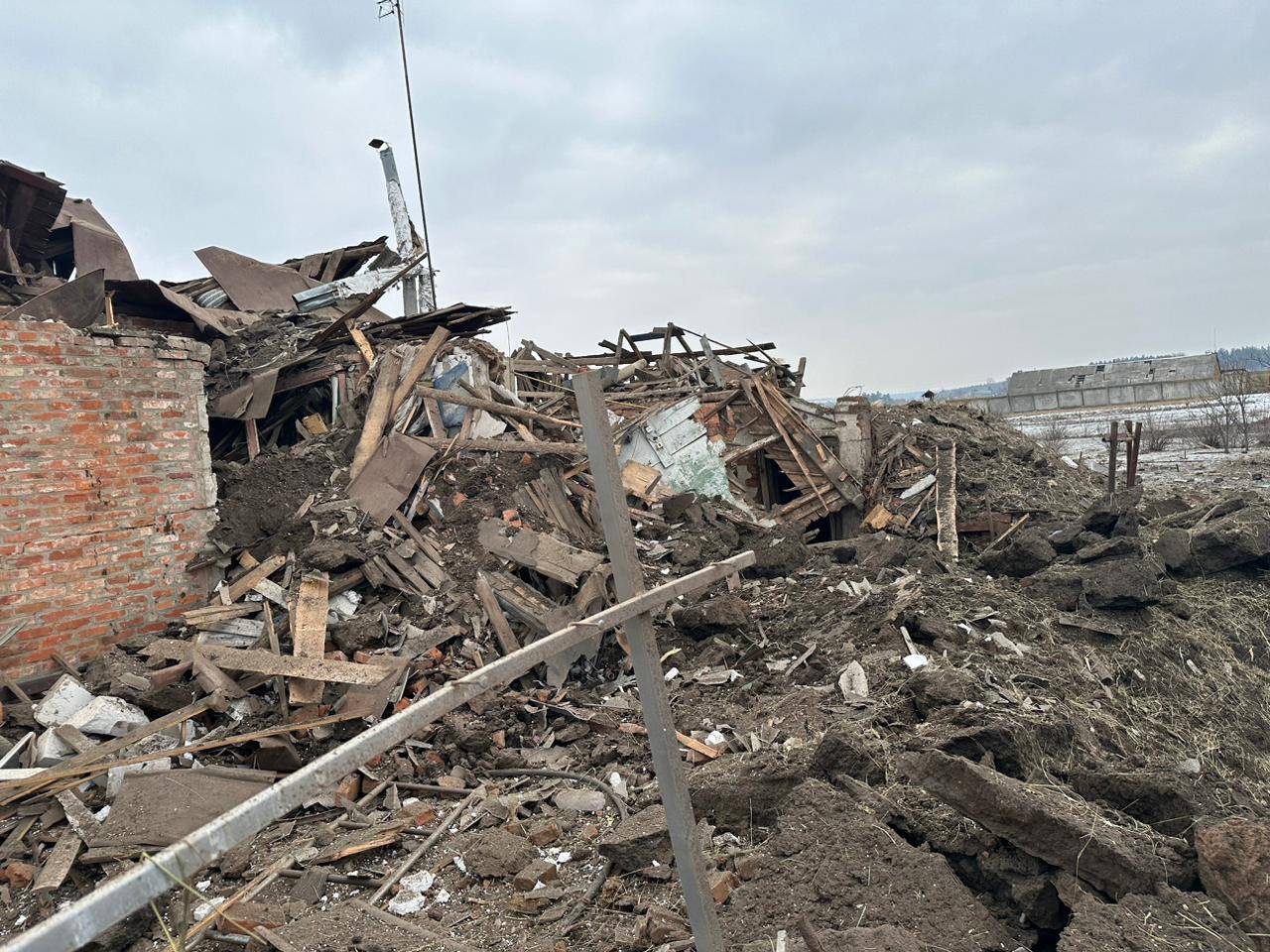 Frappes de missiles sur Kharkiv: l'entreprise et le dépôt Novaya Poshta ont été endommagés photo 2
