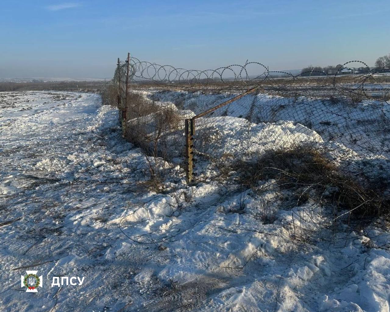 На Буковині Range Rover проривався до Румунії і збив прикордонника фото 1