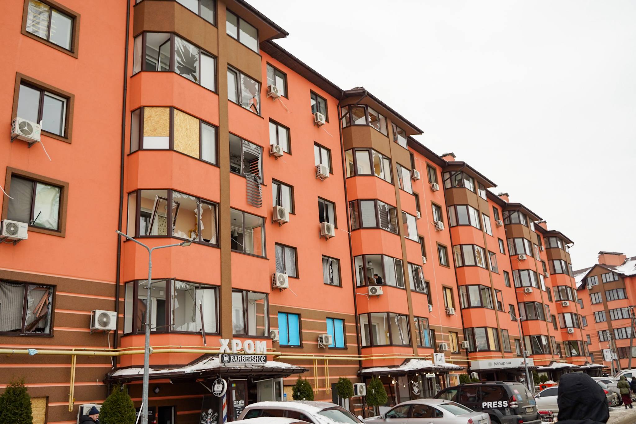 Атака РФ на Київщину: пошкоджено 100 осель, одна людина загинула фото 6