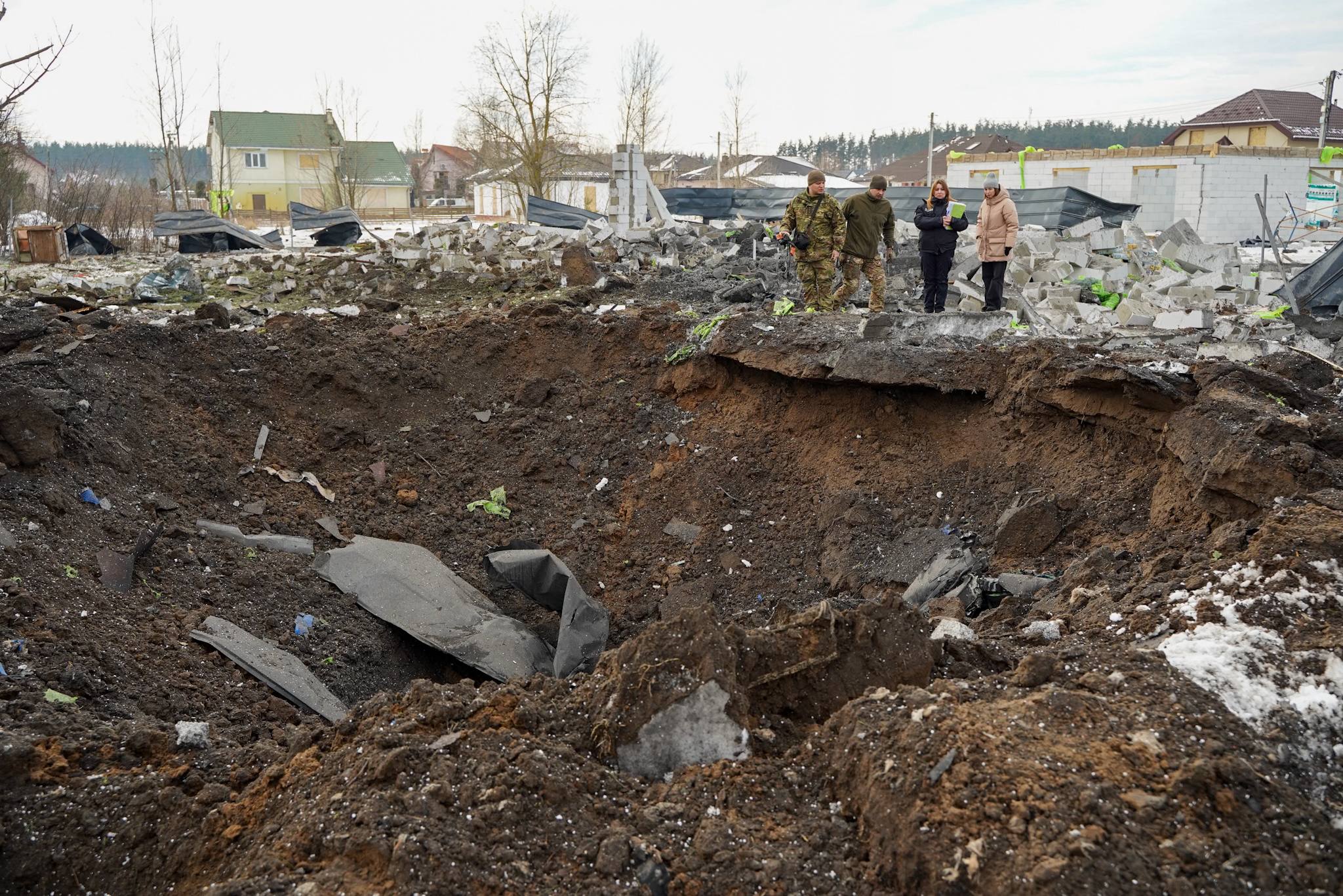Атака РФ на Київщину: пошкоджено 100 осель, одна людина загинула фото 2