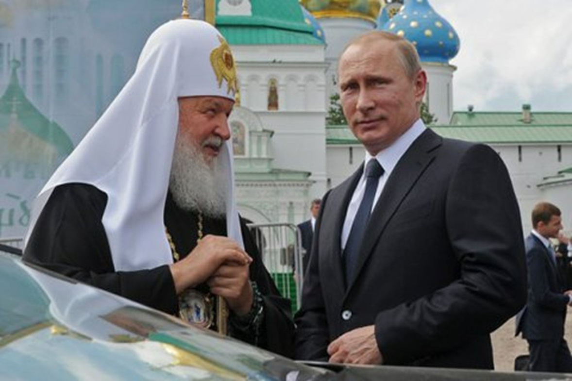 L'Église russe sert Poutine