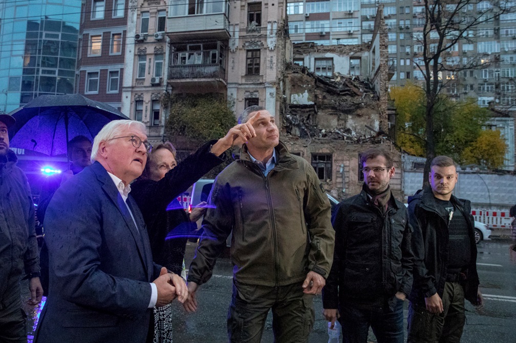 Кличко разом із президентом Німеччини Штайнмаєром на місці руйнувань