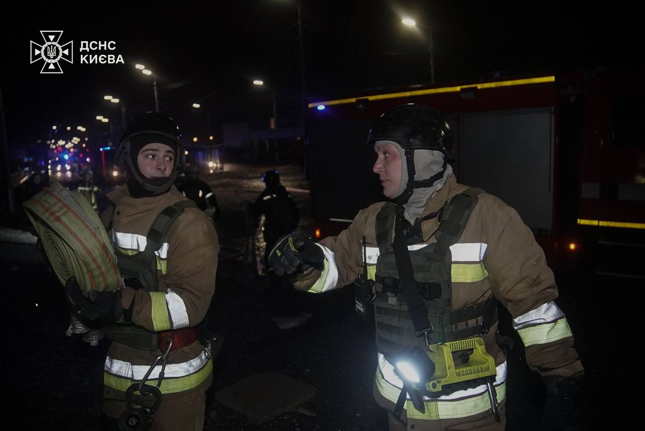 У Києві вже четверо загиблих: фото наслідків атаки фото 3