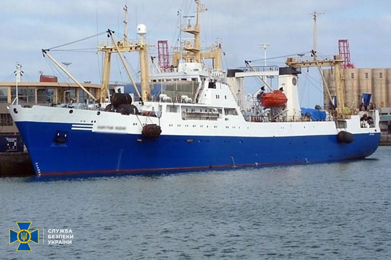 La Fédération de Russie a tenté de voler des navires ukrainiens à l'Espagne photo 1