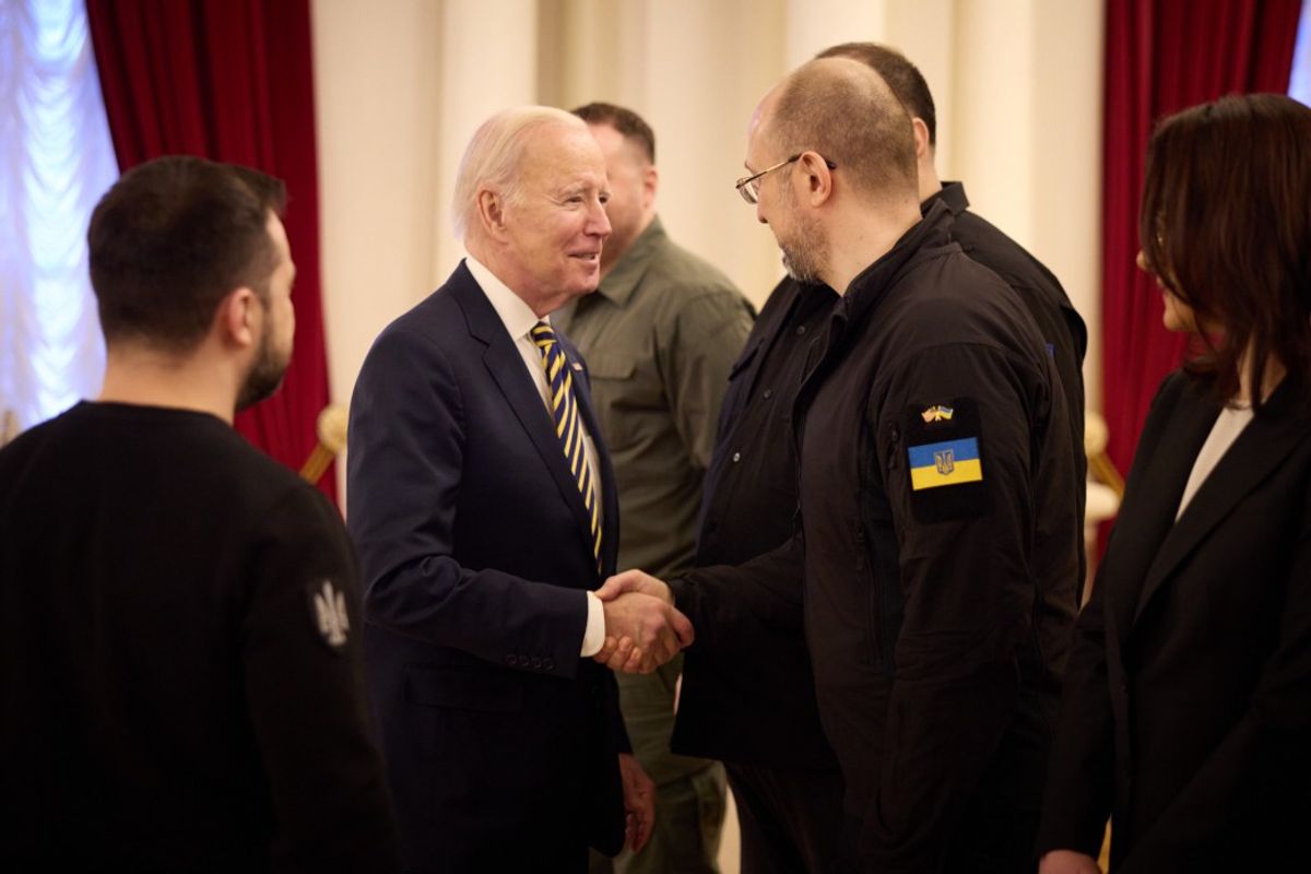 La rencontre de Biden et Zelensky en photos lumineuses photo 10