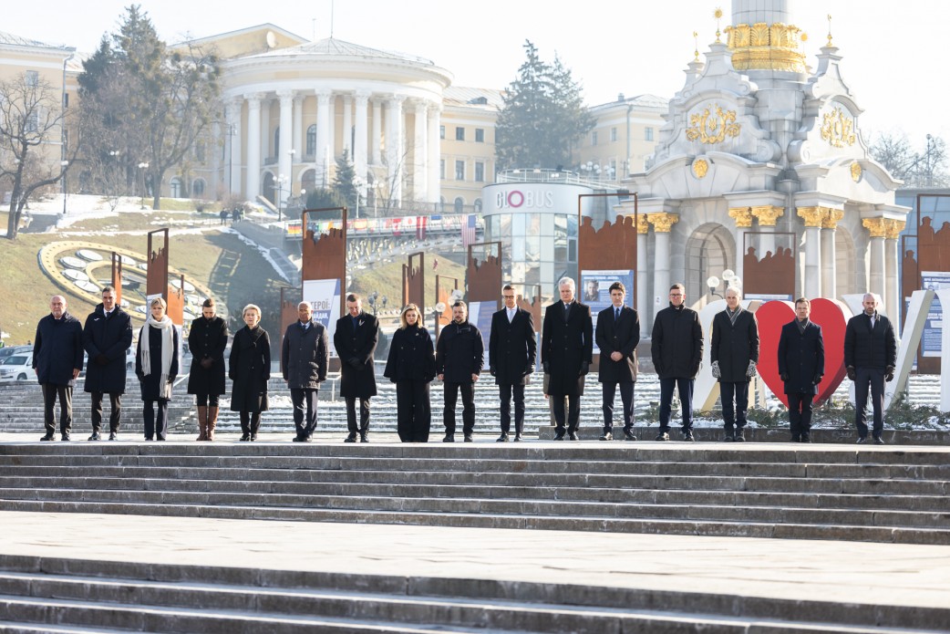 Президент України та європейські лідери вшанували пам’ять загиблих воїнів (фото, відео) фото 1