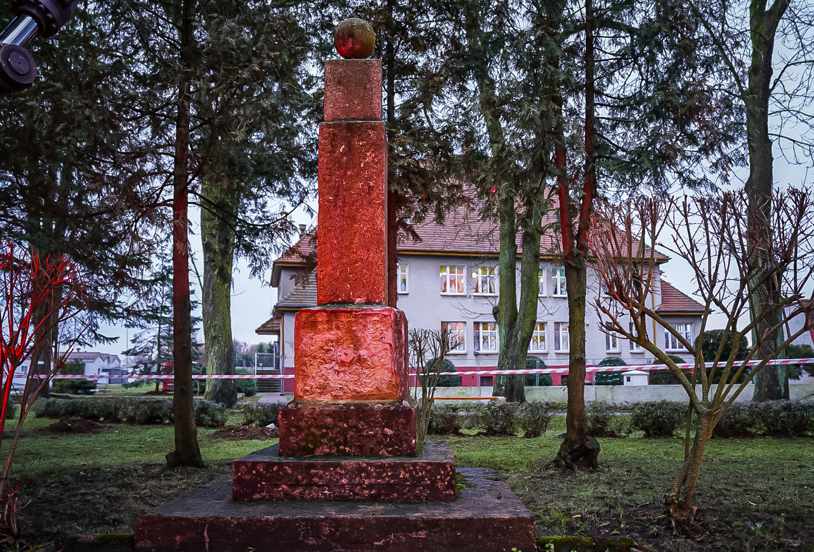 Польща демонтувала пам'ятник радянській армії (фото) фото 1