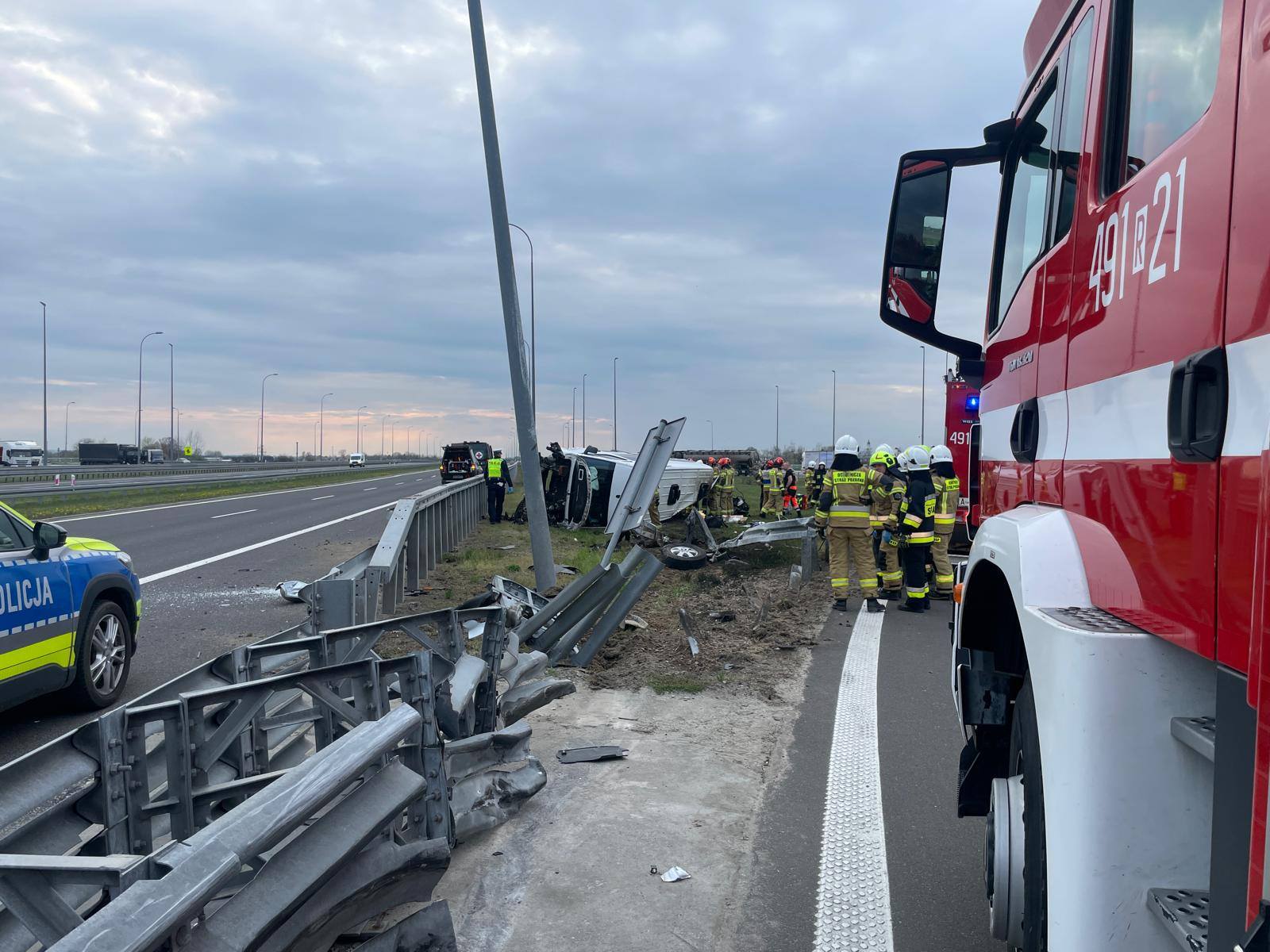 У Польщі перекинувся автобус з українцями фото 1