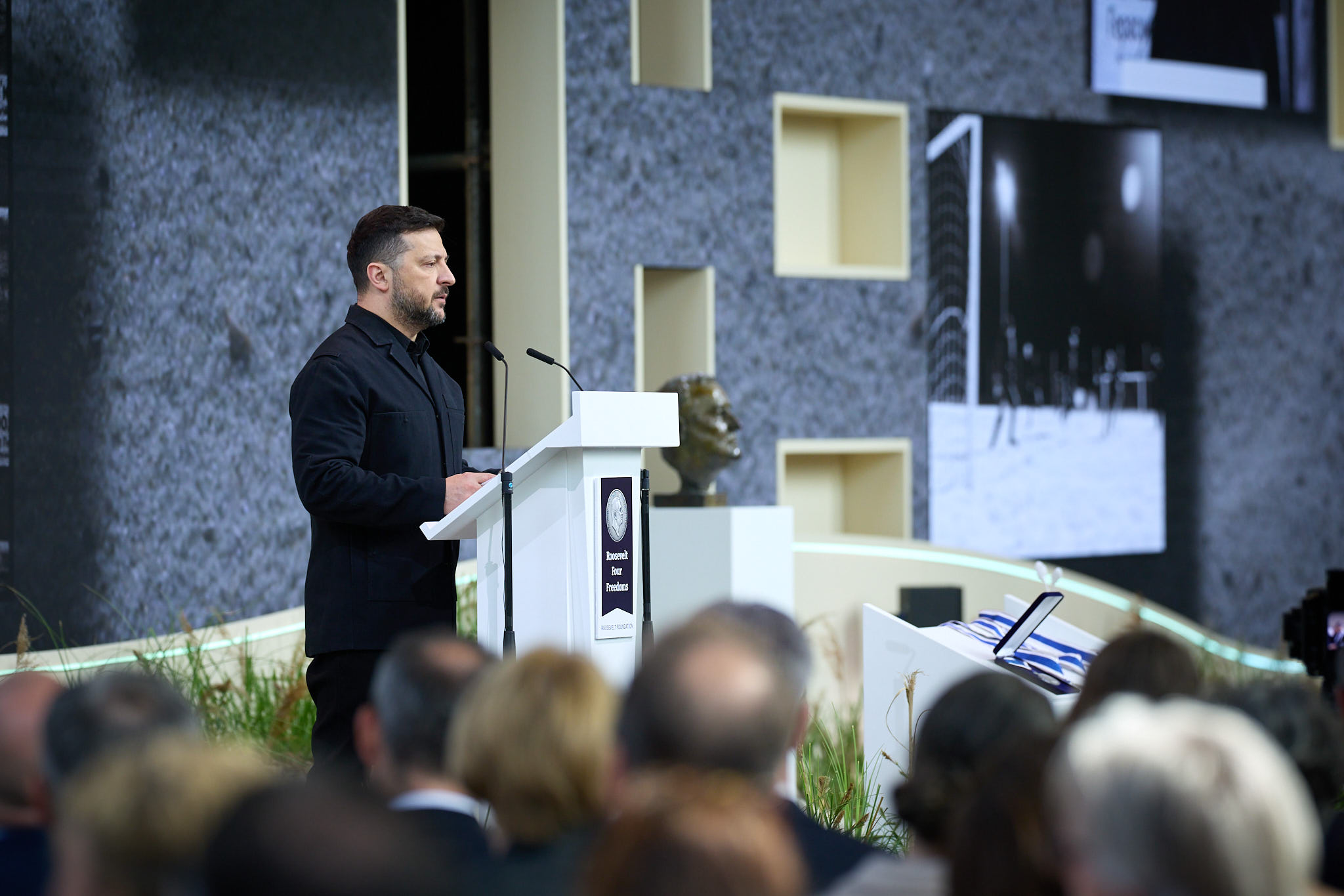 За словами президента, триває робота над створенням трибуналу щодо агресії Росії проти України