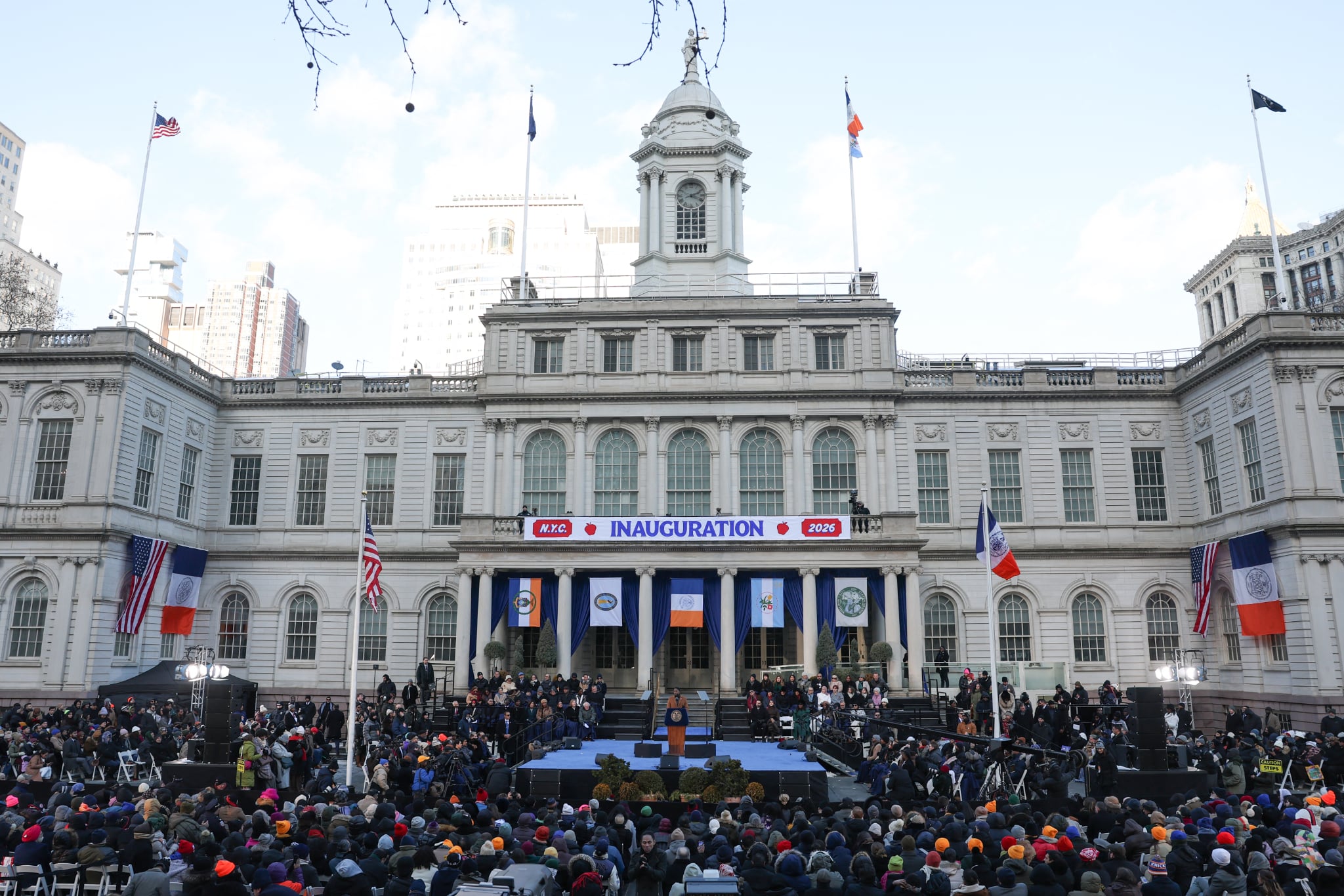 Мер Нью-Йорка вперше склав присягу на Корані фото 1