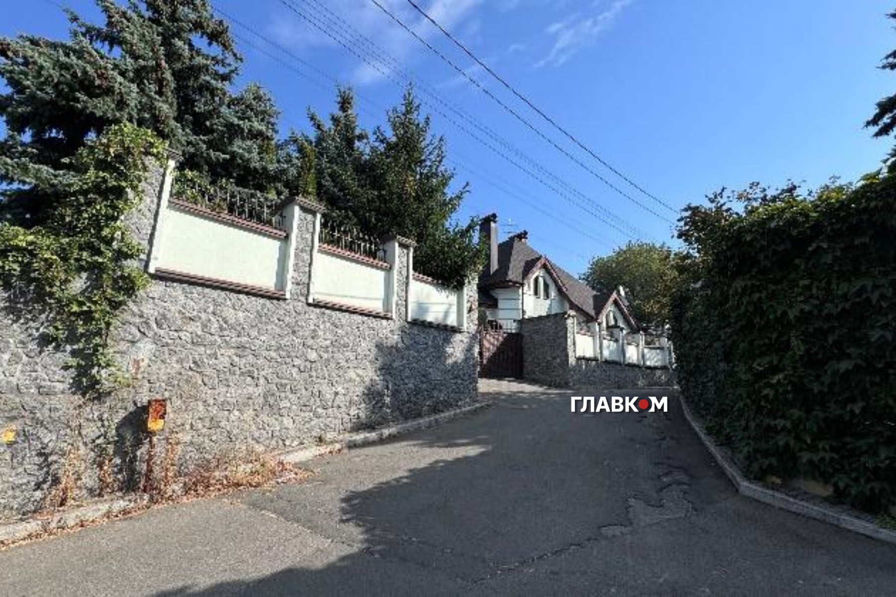 Оприлюднено ексклюзивні фото секретного маєтку, де жив ексміністр Герман Галущенко фото 1