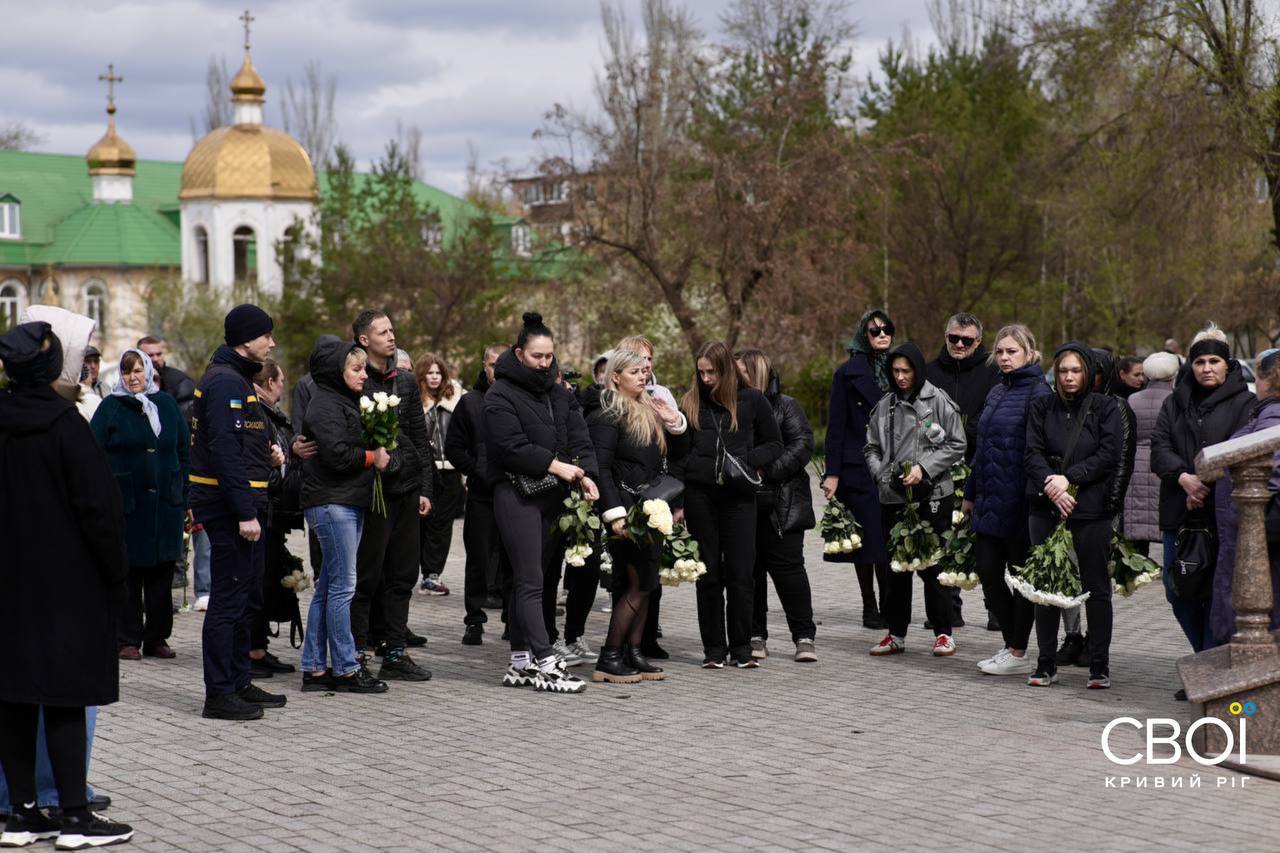 Прощання з Аліною Куценко та Данилом Нікітським