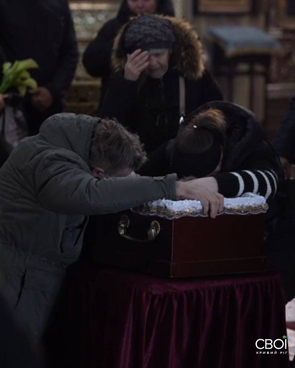 Кривий Ріг прощається з дітьми, яких вбила Росія: фоторепортаж фото 2